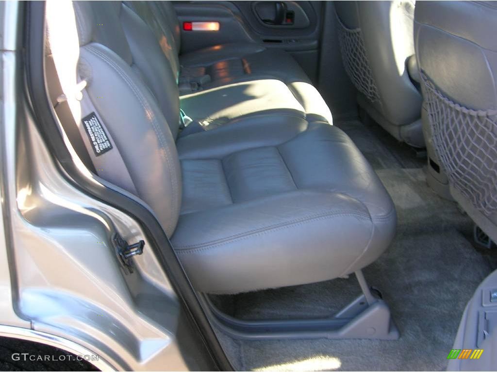 1999 Tahoe LT 4x4 - Light Pewter Metallic / Gray photo #4
