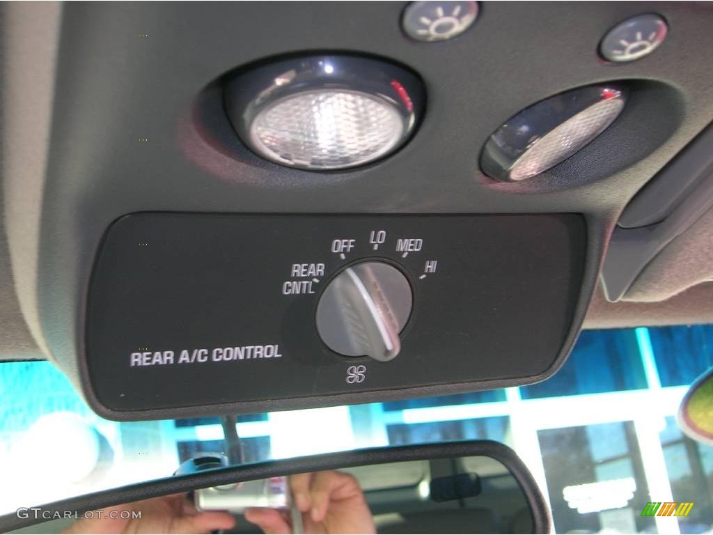 1999 Tahoe LT 4x4 - Light Pewter Metallic / Gray photo #10