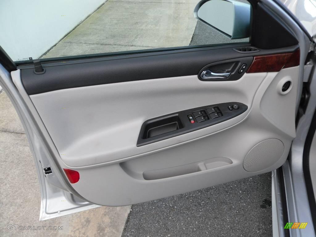 2010 Impala LT - Silver Ice Metallic / Gray photo #15