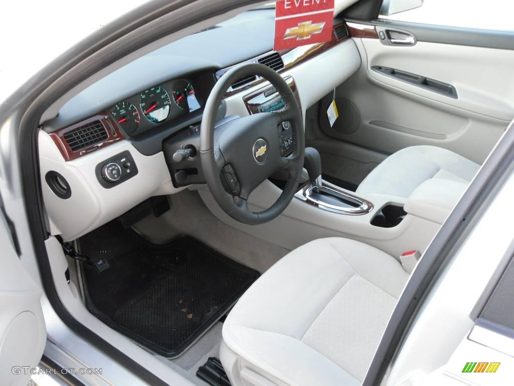 2010 Impala LT - Silver Ice Metallic / Gray photo #43