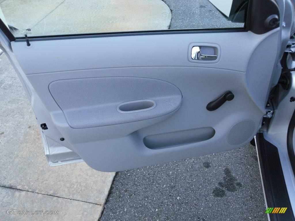 2010 Cobalt LS Sedan - Silver Ice Metallic / Gray photo #8