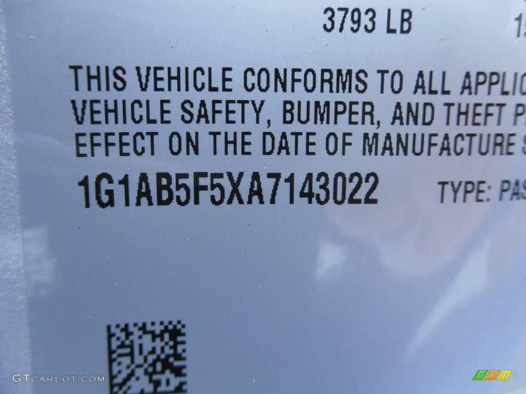 2010 Cobalt LS Sedan - Silver Ice Metallic / Gray photo #11