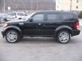 Black - Nitro R/T 4x4 Photo No. 2