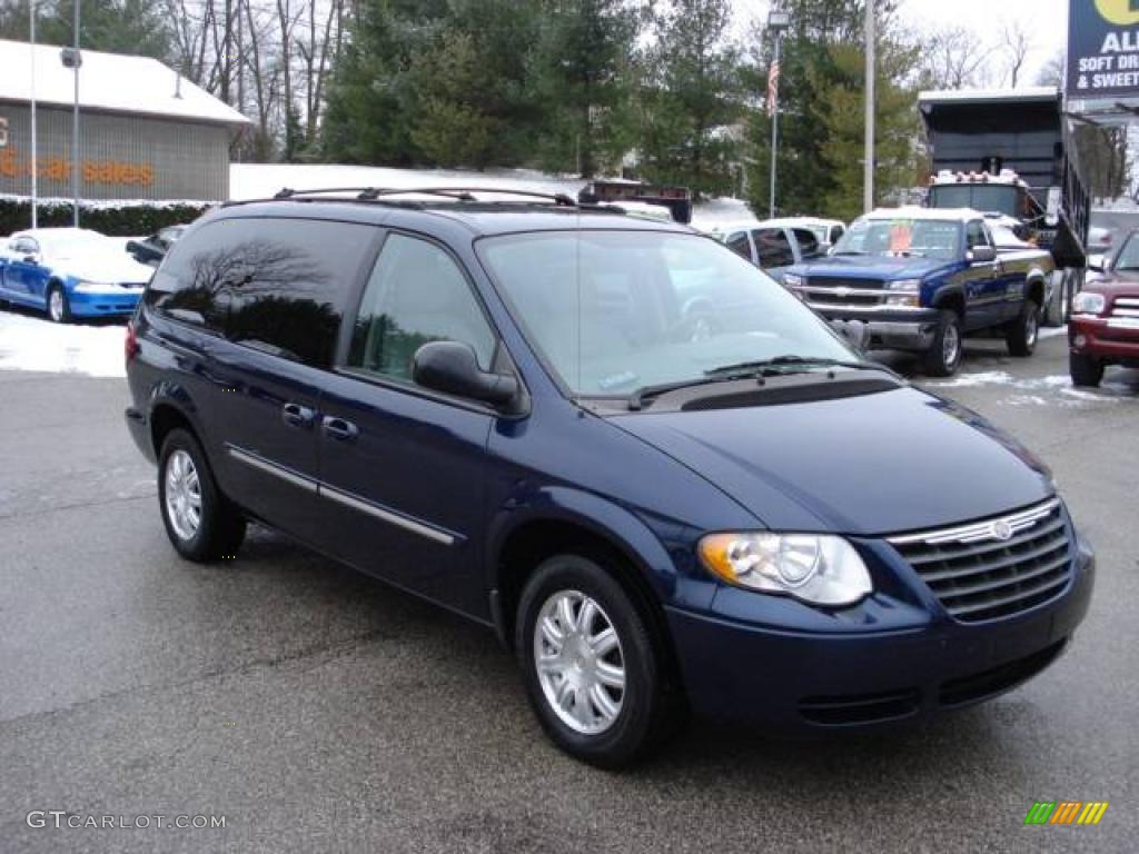 2005 Town & Country Touring - Midnight Blue Pearl / Dark Khaki/Light Graystone photo #3