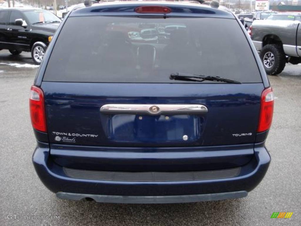 2005 Town & Country Touring - Midnight Blue Pearl / Dark Khaki/Light Graystone photo #10