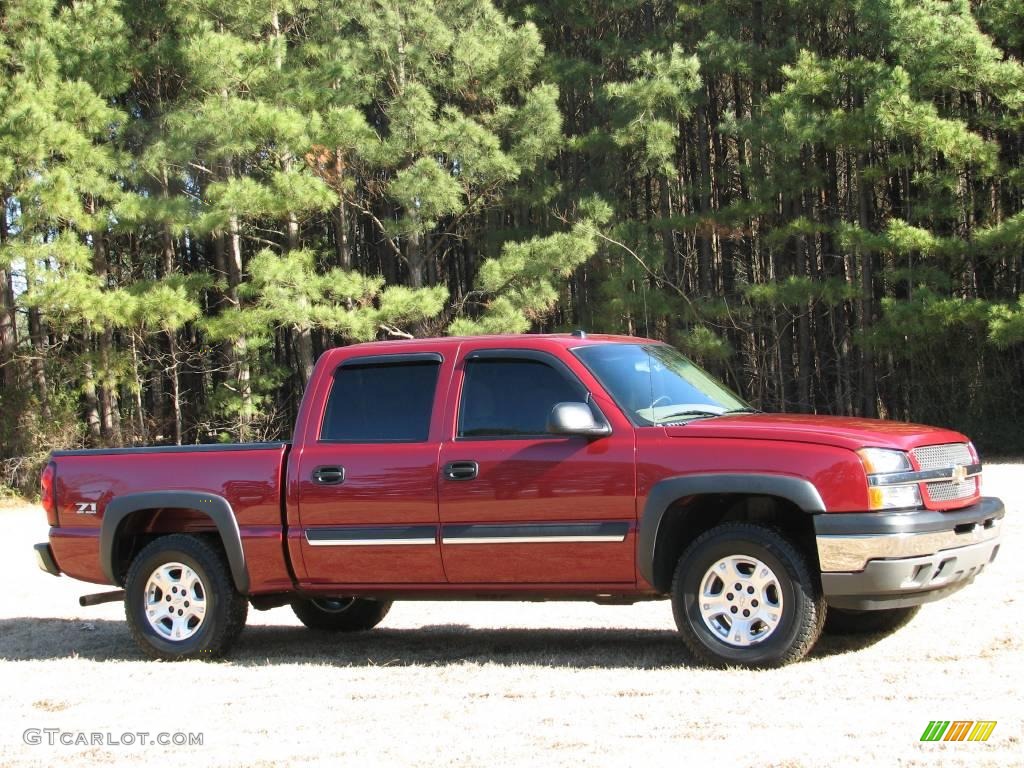 2005 Silverado 1500 Z71 Crew Cab 4x4 - Sport Red Metallic / Tan photo #4