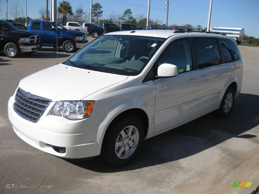 2010 Town & Country Touring - Stone White / Medium Slate Gray/Light Shale photo #1