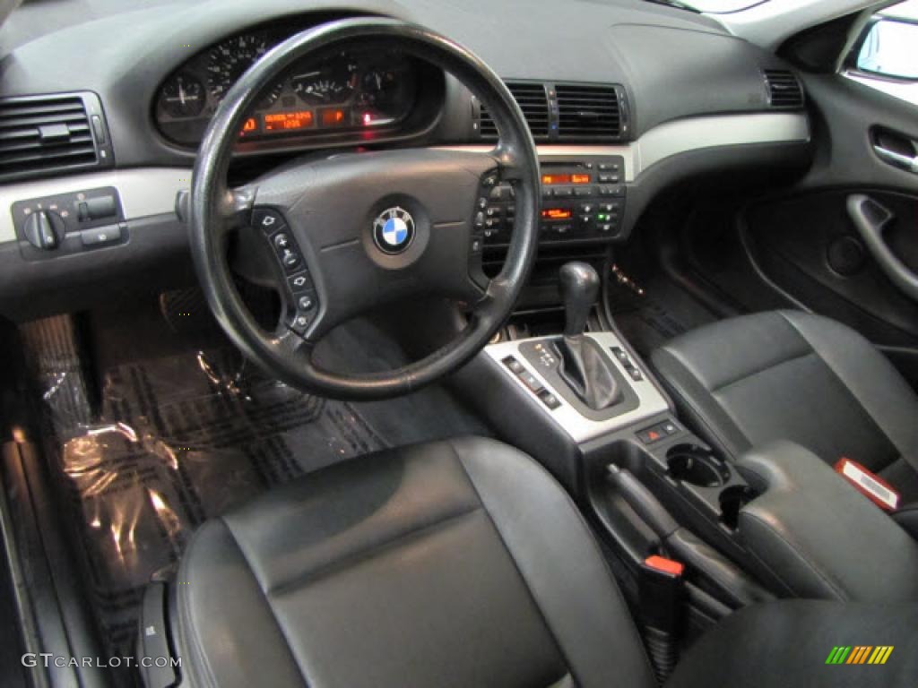 2004 3 Series 325i Sedan - Jet Black / Black photo #17