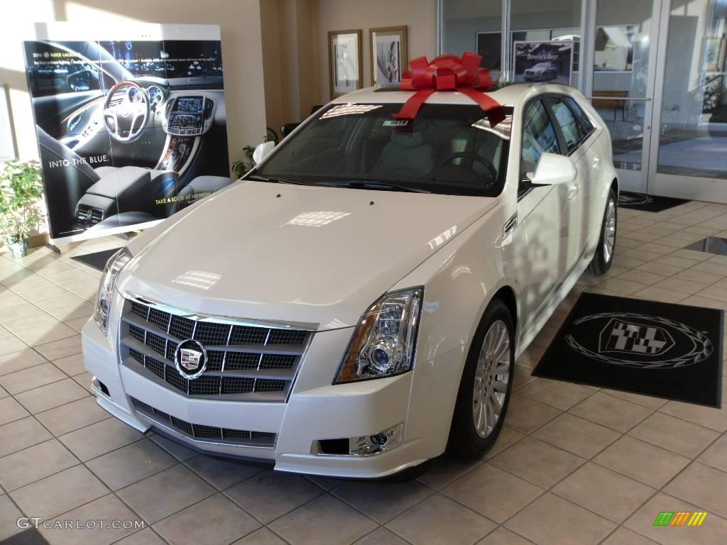 White Diamond Tricoat Cadillac CTS