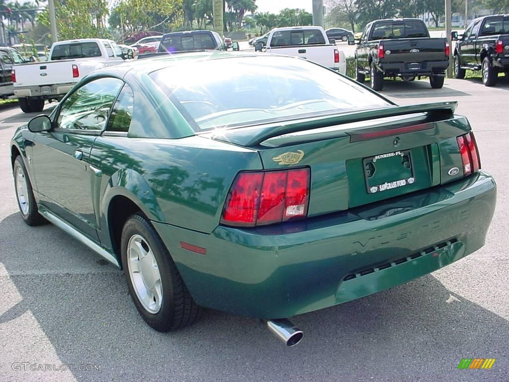 2000 Mustang V6 Coupe - Amazon Green Metallic / Medium Parchment photo #5