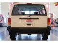 Stone White - Cherokee SE 4x4 Photo No. 6