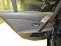 Jet Black - 5 Series 525i Sedan Photo No. 31