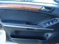 Black - ML 350 4Matic Photo No. 7