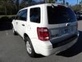 2009 Oxford White Ford Escape XLT V6 4WD  photo #16