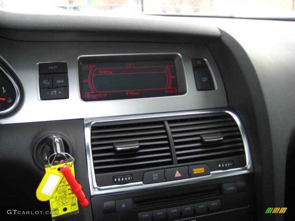 2007 Q7 3.6 quattro - Light Silver Metallic / Black photo #19