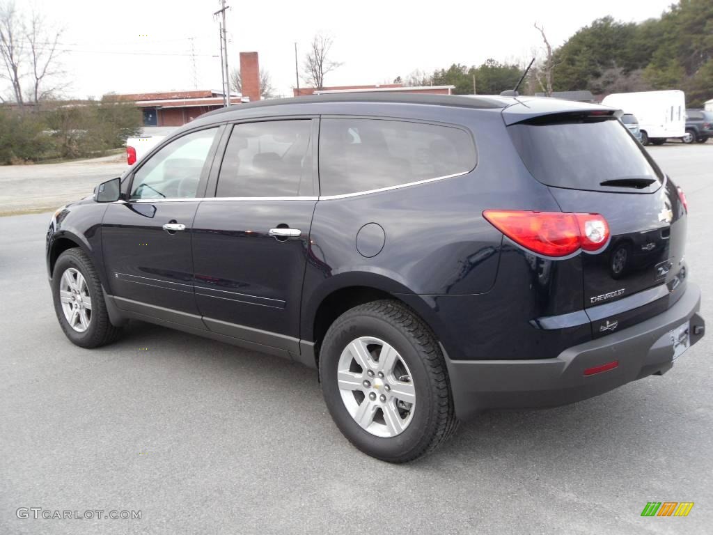 2010 Traverse LT - Dark Blue Metallic / Light Gray photo #2