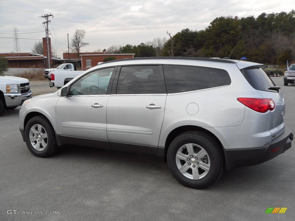2010 Traverse LT - Silver Ice Metallic / Ebony photo #2