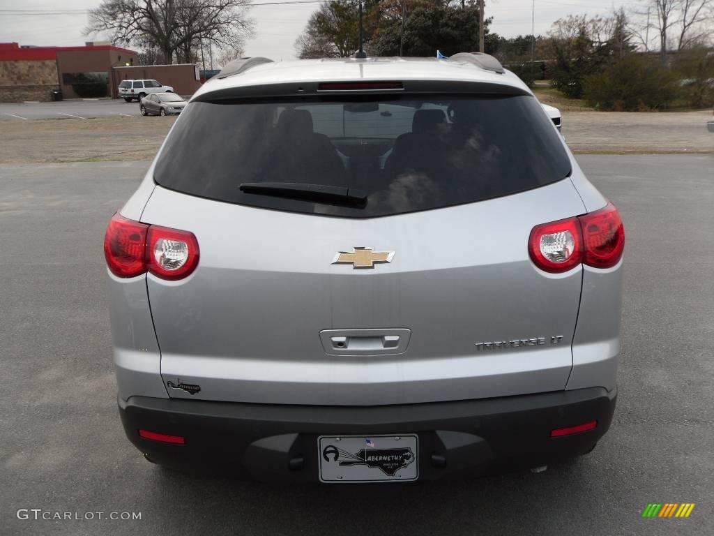 2010 Traverse LT - Silver Ice Metallic / Ebony photo #3