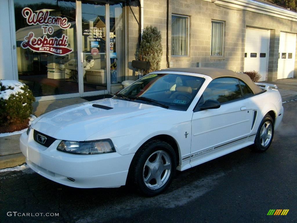 2001 Mustang V6 Convertible - Oxford White / Medium Parchment photo #1