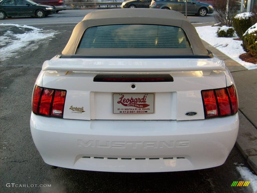 2001 Mustang V6 Convertible - Oxford White / Medium Parchment photo #4