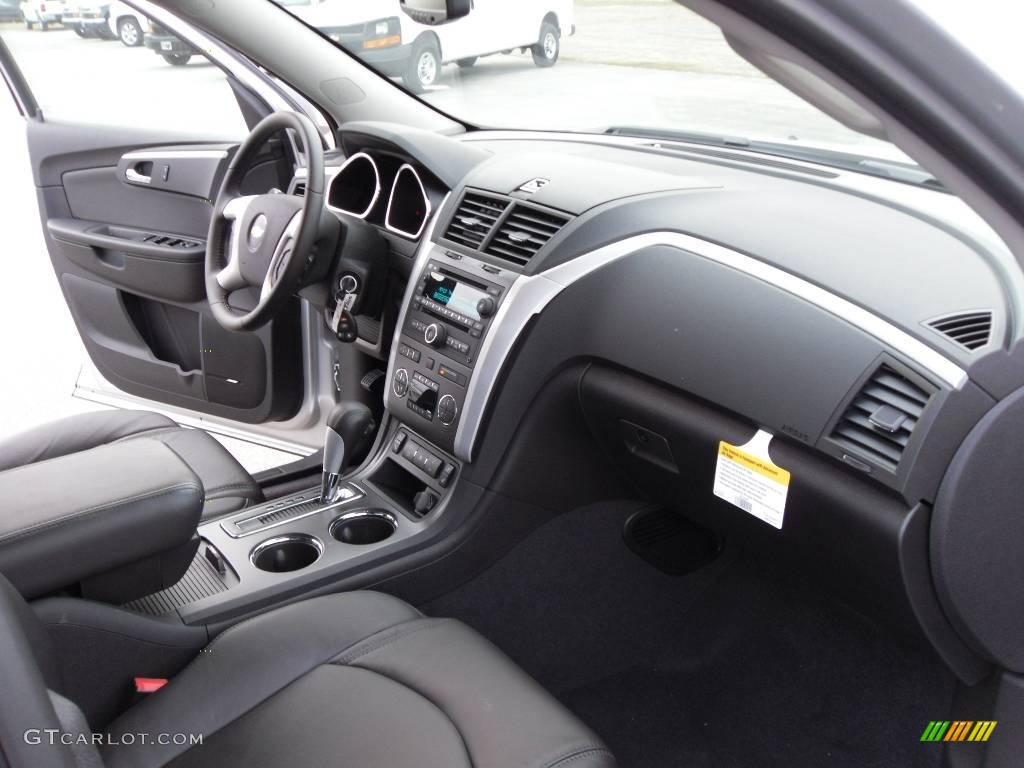 2010 Traverse LT - Silver Ice Metallic / Ebony photo #16