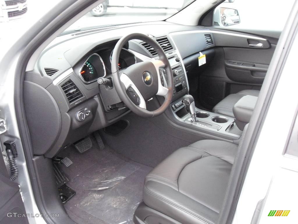 2010 Traverse LT - Silver Ice Metallic / Ebony photo #28