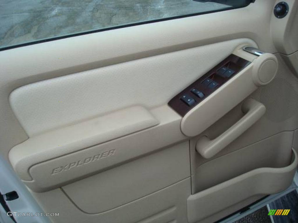 2006 Explorer Limited 4x4 - Cashmere Tri-Coat / Camel photo #15