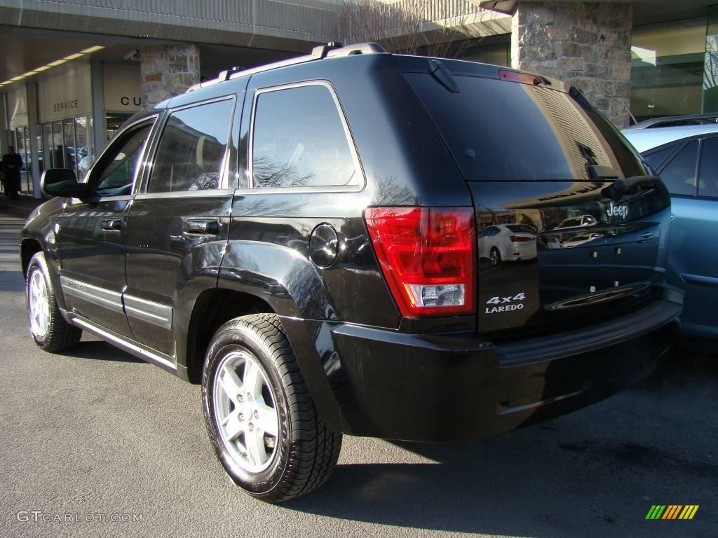 2006 Grand Cherokee Laredo 4x4 - Black / Medium Slate Gray photo #5