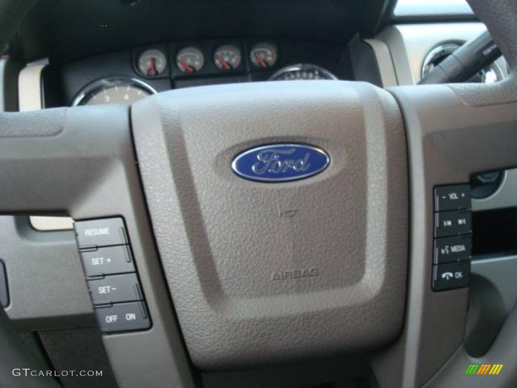 2010 F150 XLT SuperCrew 4x4 - Tuxedo Black / Tan photo #17