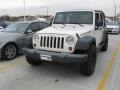 Stone White - Wrangler Unlimited X Photo No. 1