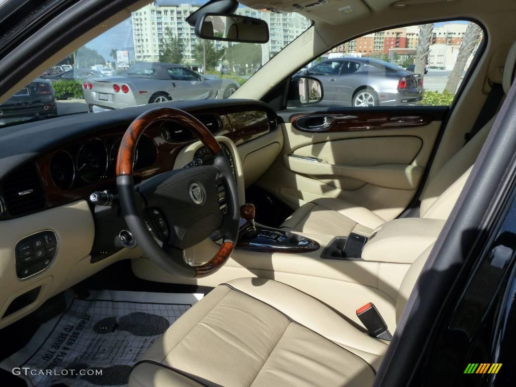 2009 XJ XJ8 - Ultimate Black / Champagne/Charcoal photo #5