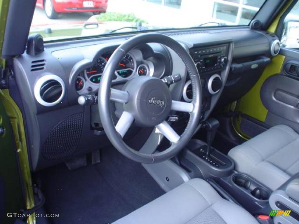 2008 Wrangler Sahara 4x4 - Rescue Green Metallic / Dark Slate Gray/Medium Slate Gray photo #9
