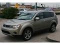 Desert Sand Metallic - Outlander XLS Photo No. 3