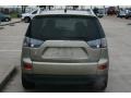 2007 Desert Sand Metallic Mitsubishi Outlander XLS  photo #13