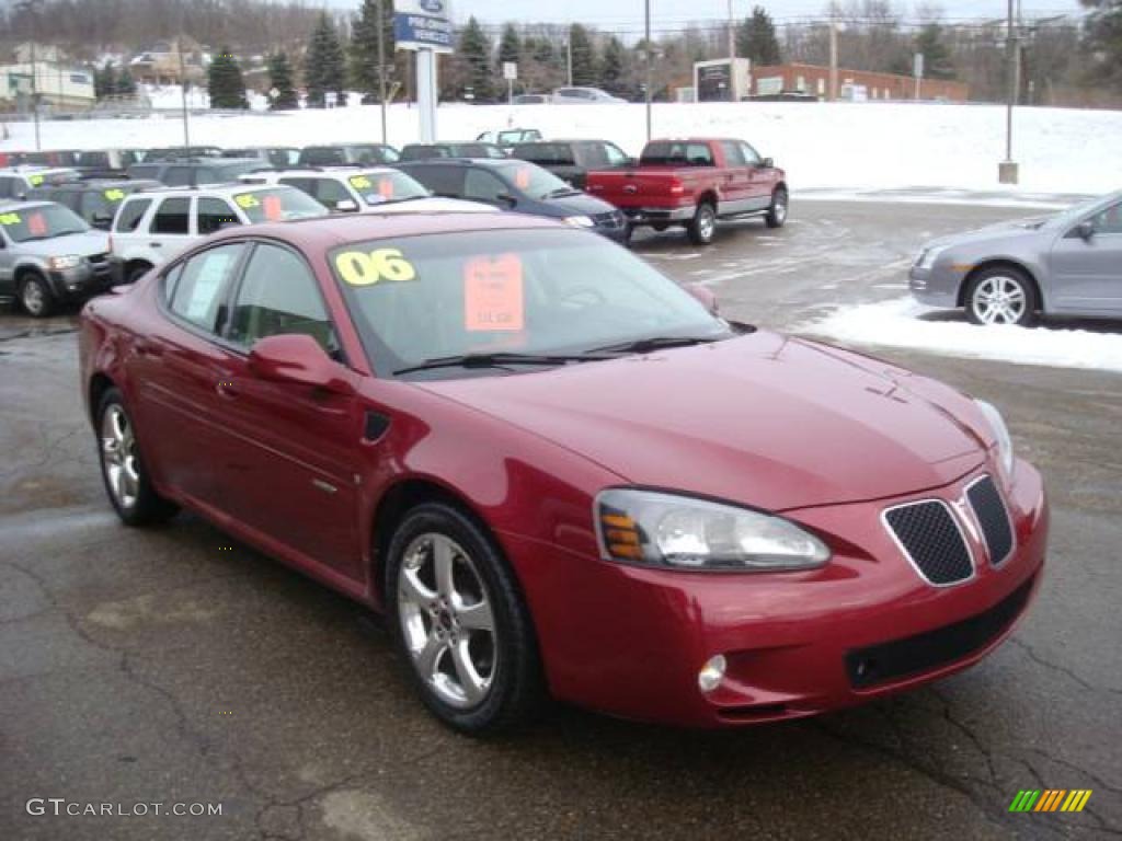 2006 Grand Prix GXP Sedan - Sport Red Metallic / Sand photo #6