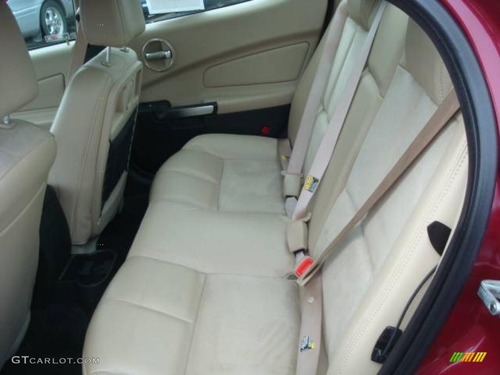 2006 Grand Prix GXP Sedan - Sport Red Metallic / Sand photo #8