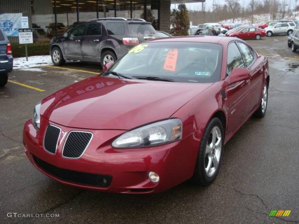 2006 Grand Prix GXP Sedan - Sport Red Metallic / Sand photo #11