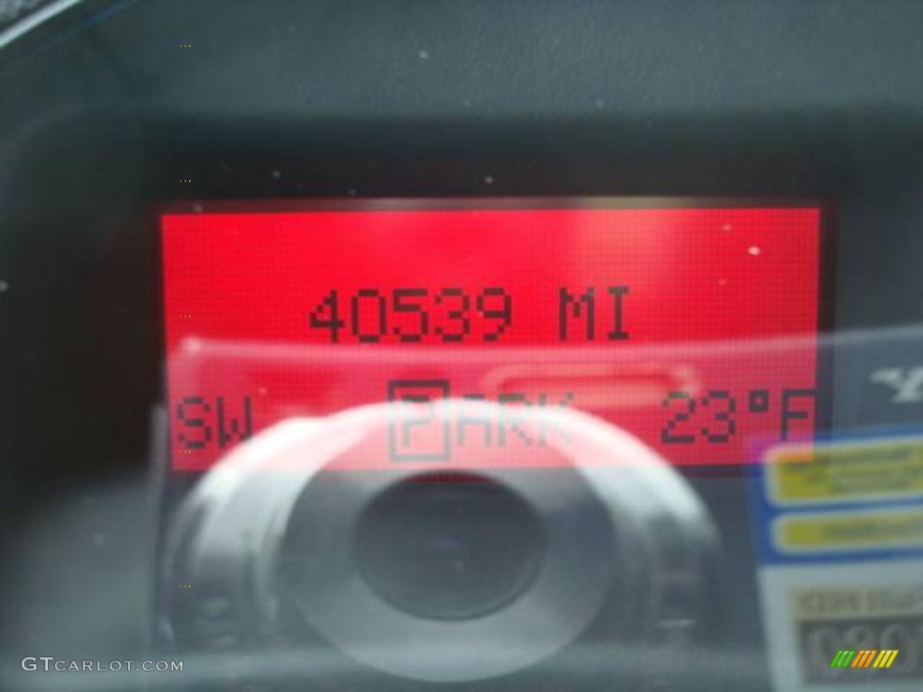 2006 Grand Prix GXP Sedan - Sport Red Metallic / Sand photo #20