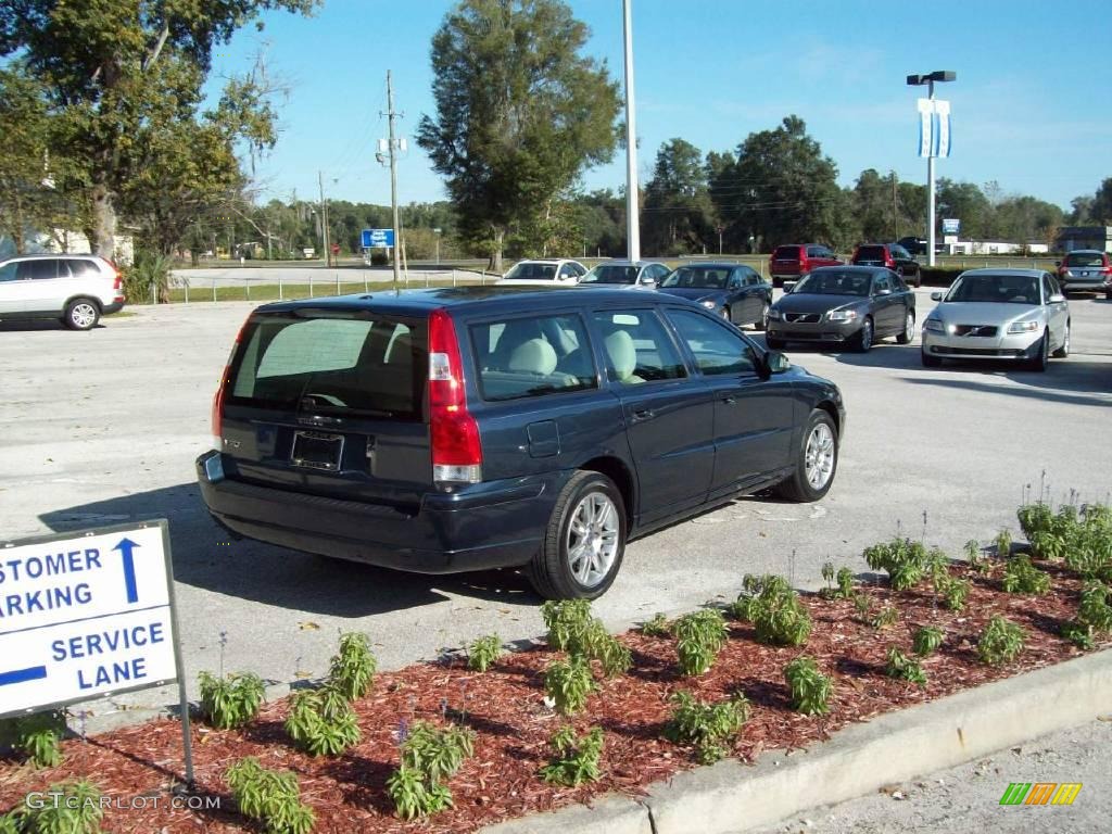 2007 V70 2.4 - Barents Blue Metallic / Taupe/Light Taupe photo #6
