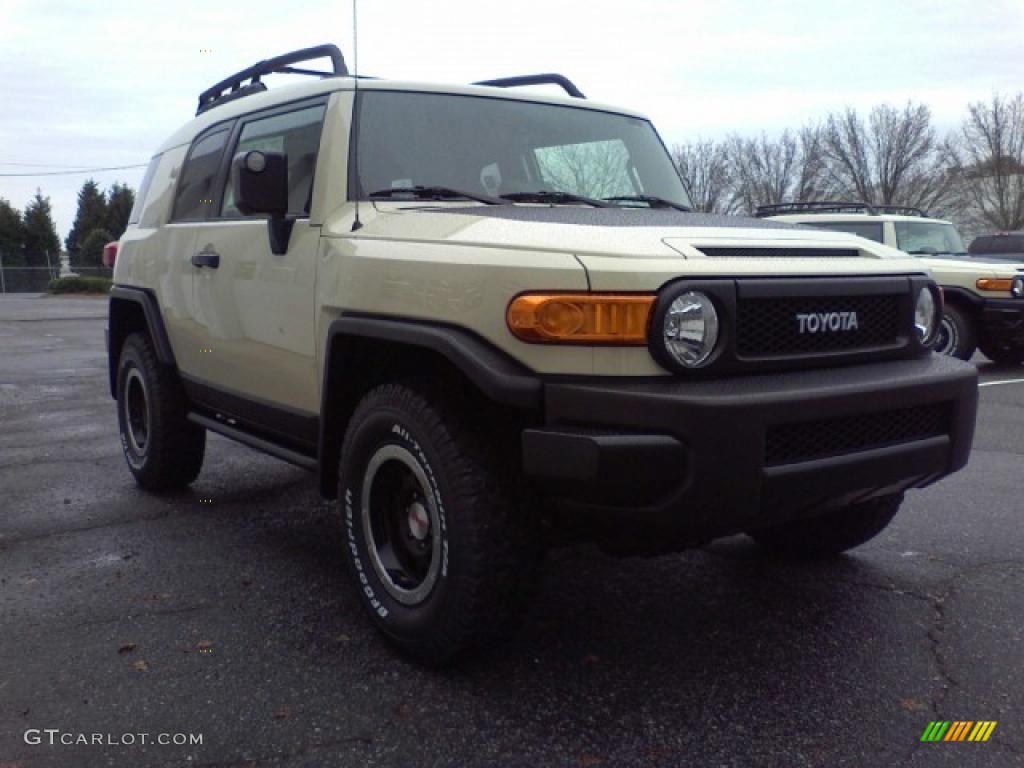 2010 FJ Cruiser Trail Teams Special Edition 4WD - Sandstorm / Dark Charcoal/Beige photo #1