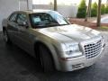 Linen Gold Metallic - 300 C HEMI Photo No. 4