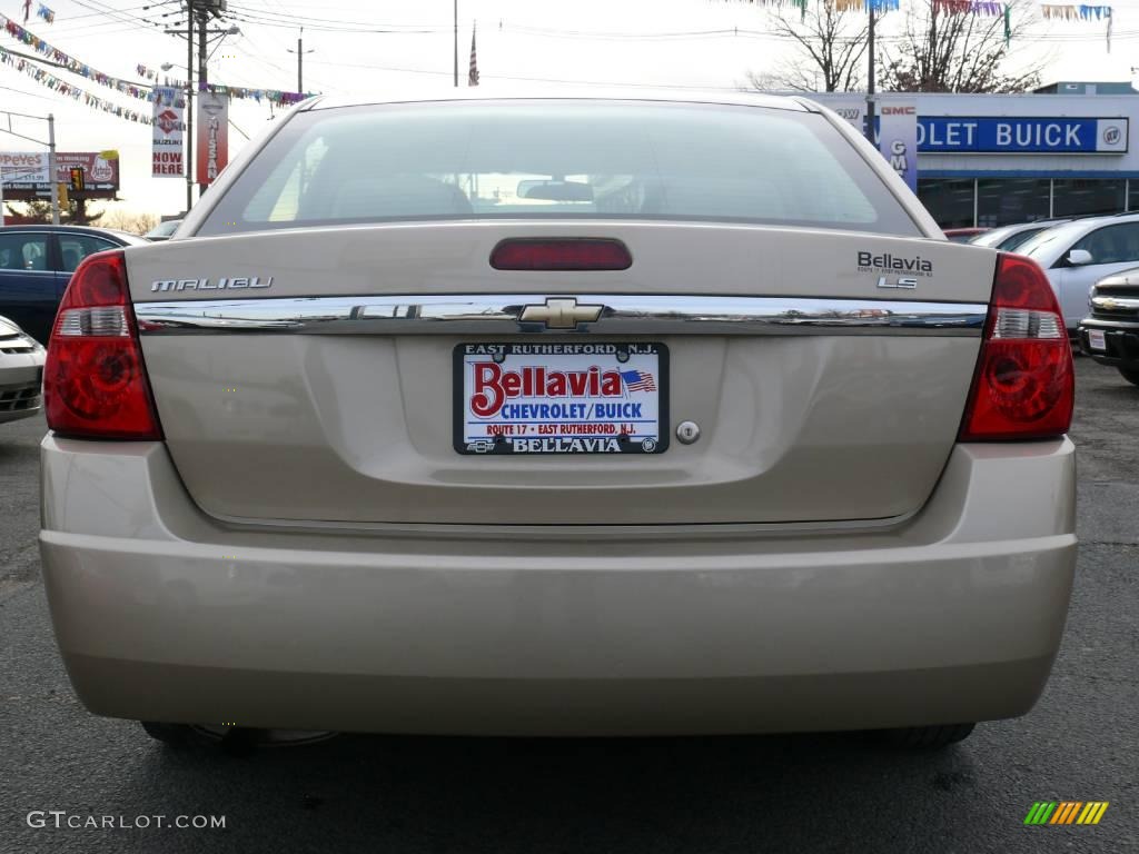 2006 Malibu LS Sedan - Sandstone Metallic / Cashmere Beige photo #5