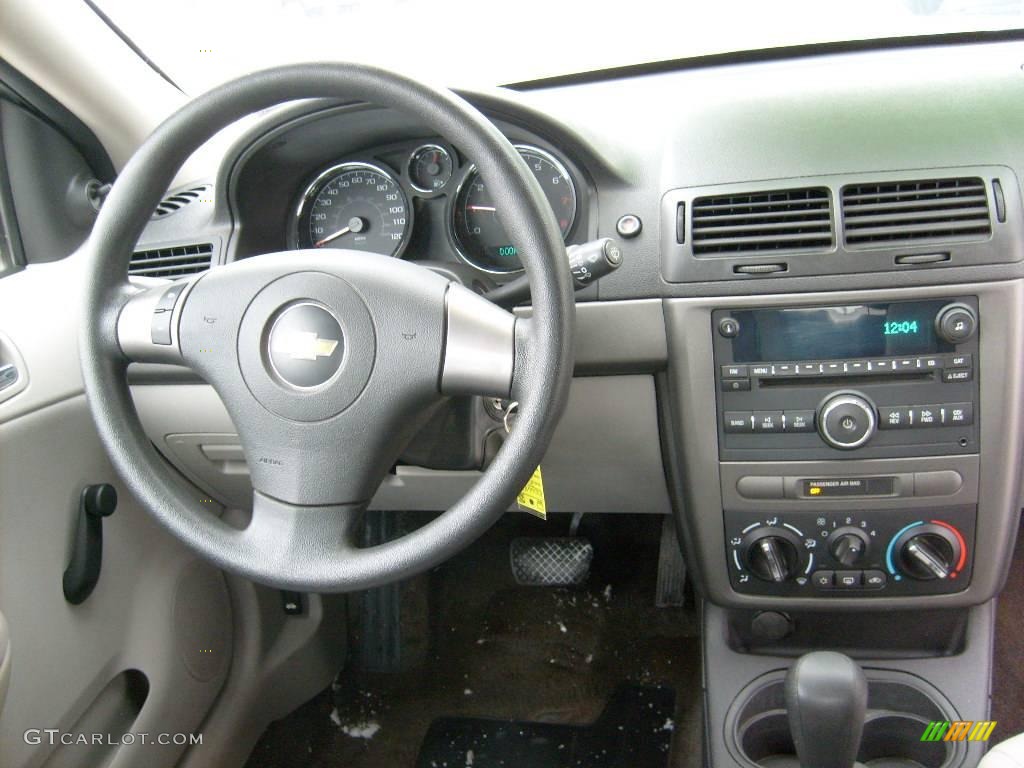 2007 Cobalt LS Coupe - Ultra Silver Metallic / Gray photo #16