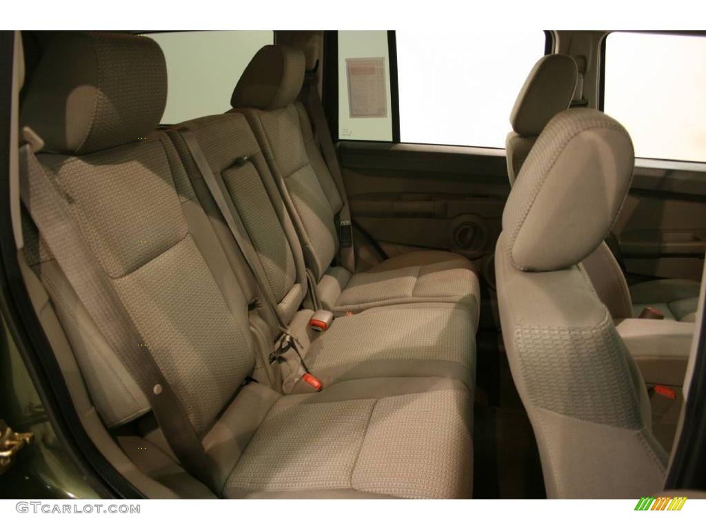2006 Commander 4x4 - Jeep Green Metallic / Medium Slate Gray photo #14