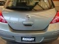 Magnetic Gray - Versa 1.8 S Hatchback Photo No. 14