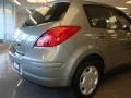 Magnetic Gray - Versa 1.8 S Hatchback Photo No. 15