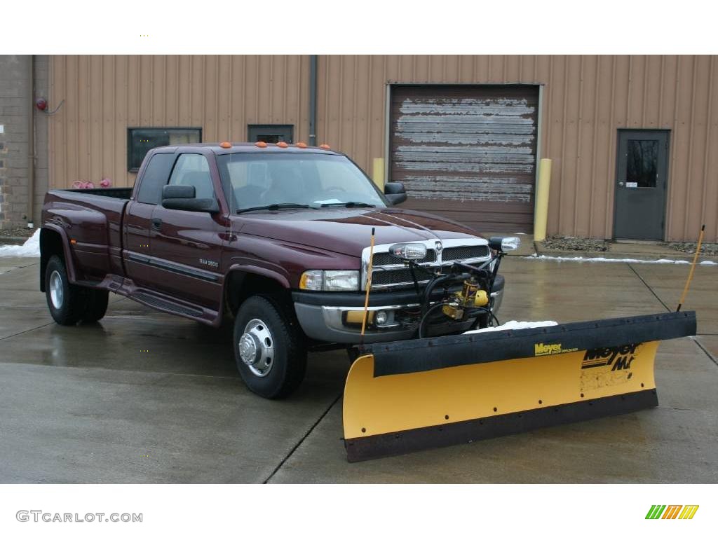 2002 Ram 3500 SLT Quad Cab 4x4 Dually - Dark Garnet Red Pearlcoat / Agate photo #1