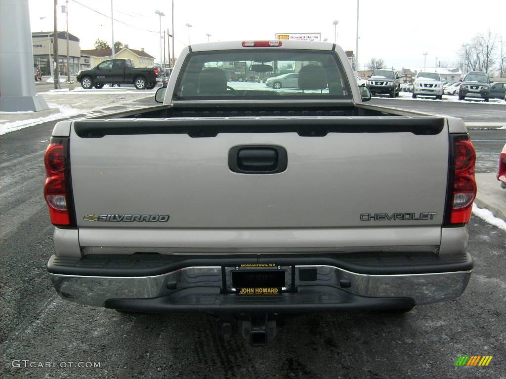 2005 Silverado 1500 LS Regular Cab 4x4 - Silver Birch Metallic / Dark Charcoal photo #4