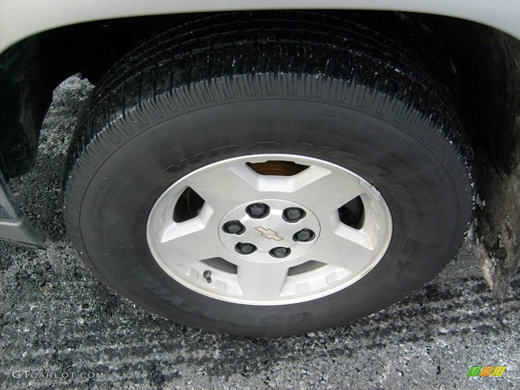 2005 Silverado 1500 LS Regular Cab 4x4 - Silver Birch Metallic / Dark Charcoal photo #8