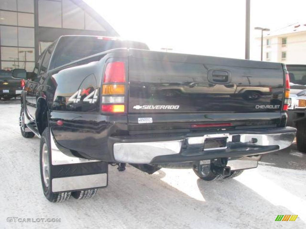 2005 Silverado 3500 LS Crew Cab 4x4 Dually - Black / Tan photo #6